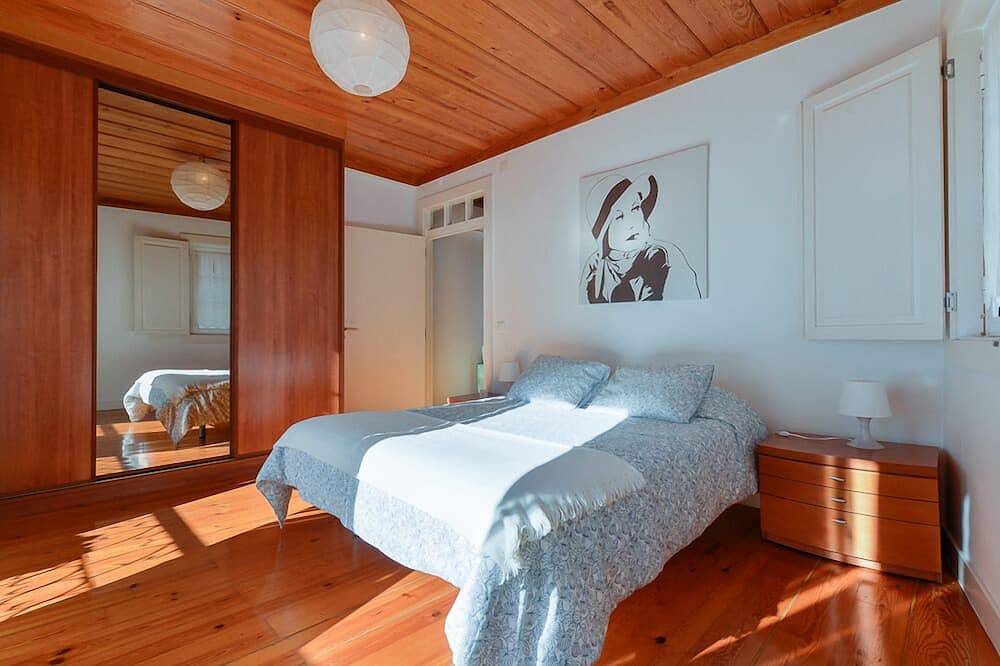 Appartement entier, Lumineux, confortable, vues et le Château à ses pieds in Santa Maria Maior, Costa de Lisboa