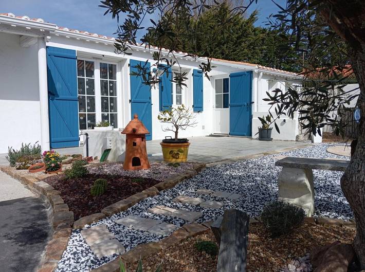 Gîte pour 11 personnes, avec jardin et terrasse - 1