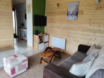 Gîte pour 4 personnes, avec terrasse et jardin à Vernet-la-Varenne