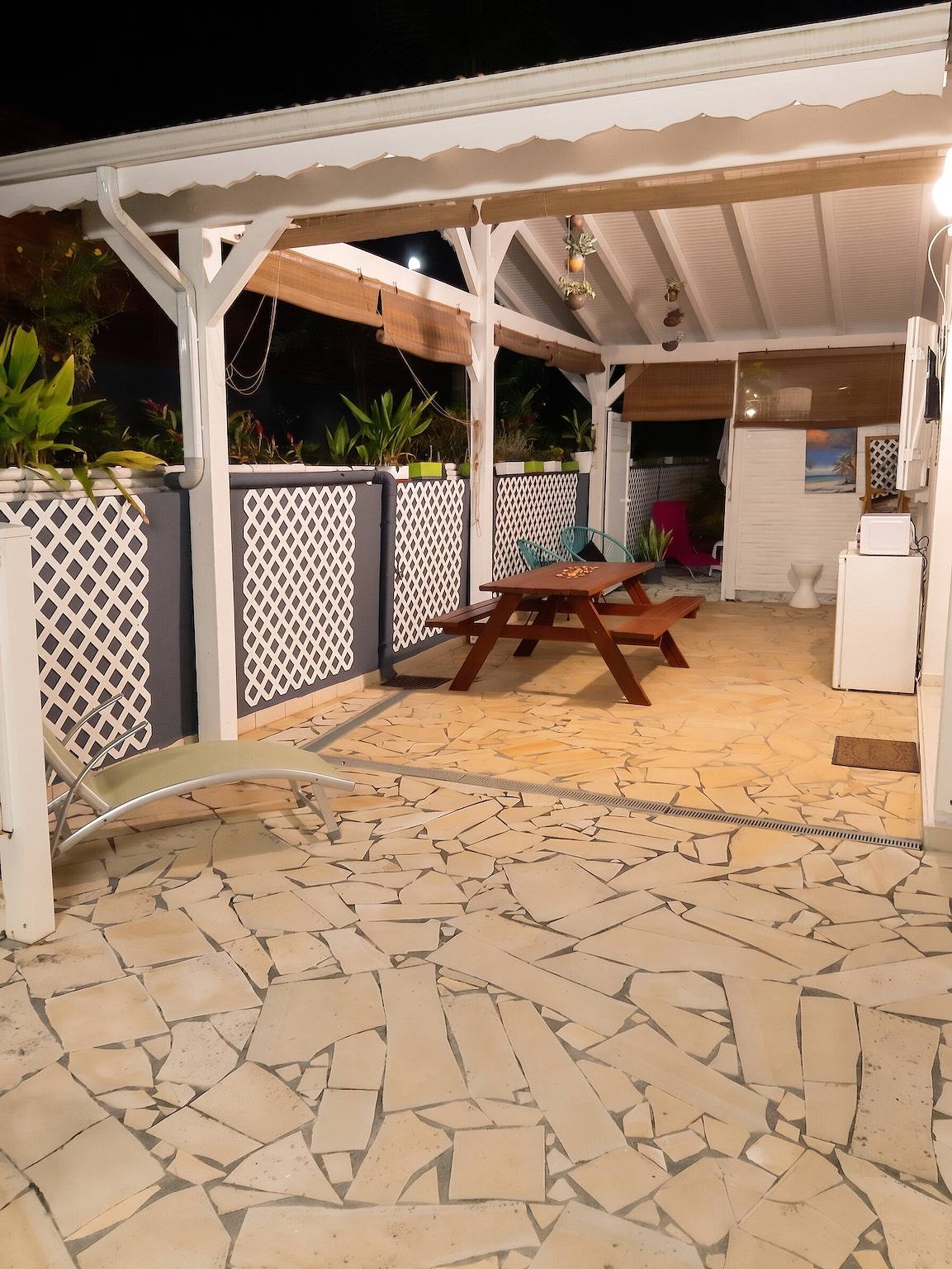 Ganze Wohnung, Gemütliche Wohnung in Sainte Rose / 50 m² / Gemeinschaftspool in Sainte-Rose, Guadeloupe