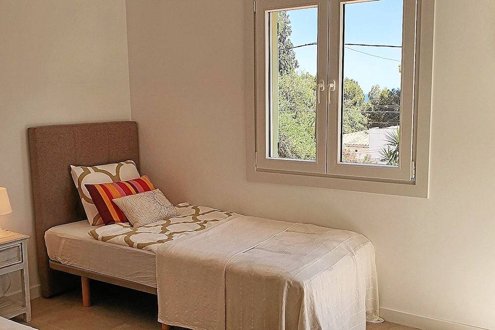 Vacation home with pool and beautiful property, just a few minutes' walk from the bay in Cala Pi, Lluchmayor