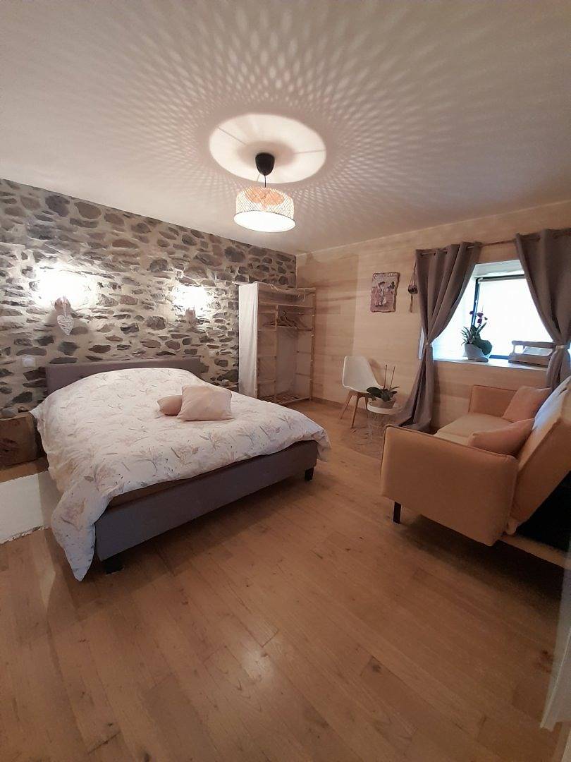 L'Étable au Naturel : chambres et tables d'hôtes "bio" - La couleur des foins in Massif central