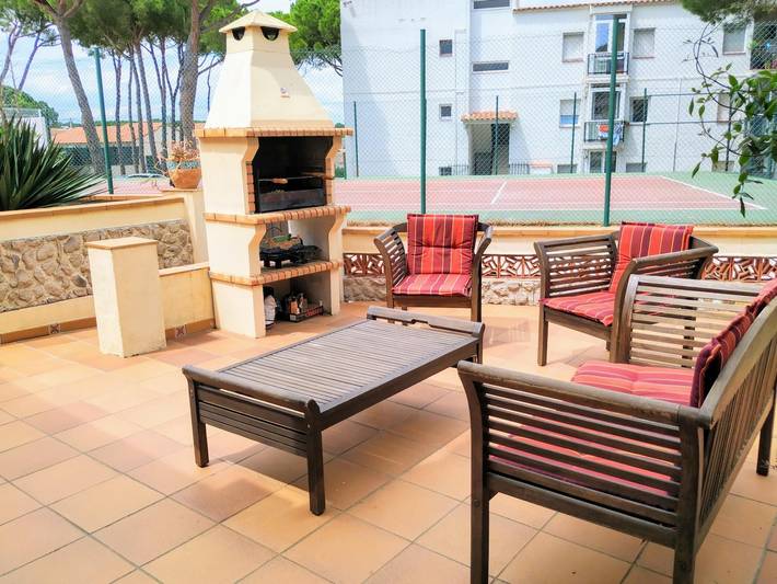 Ferienhaus für 6 Personen, mit Balkon/Terrasse und Garten sowie Pool