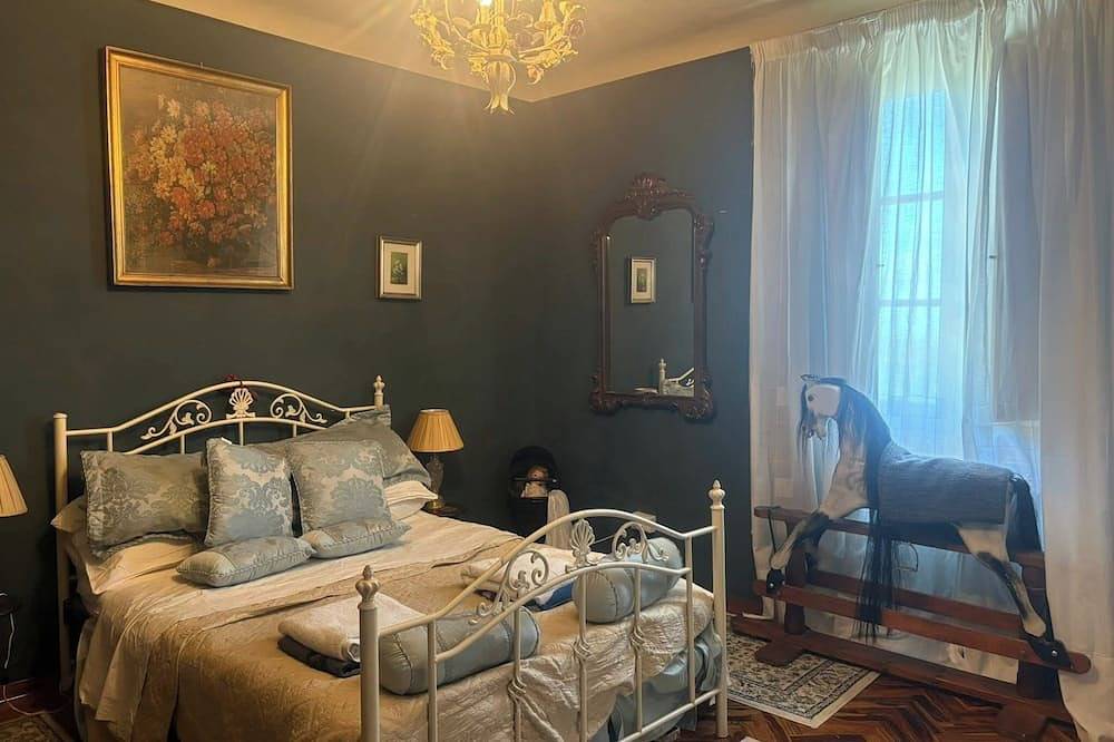 Private Countryside Villa with Pool & Views – Walk to Village in Le Marche in Sant'Angelo in Pontano, Macerata Provinz