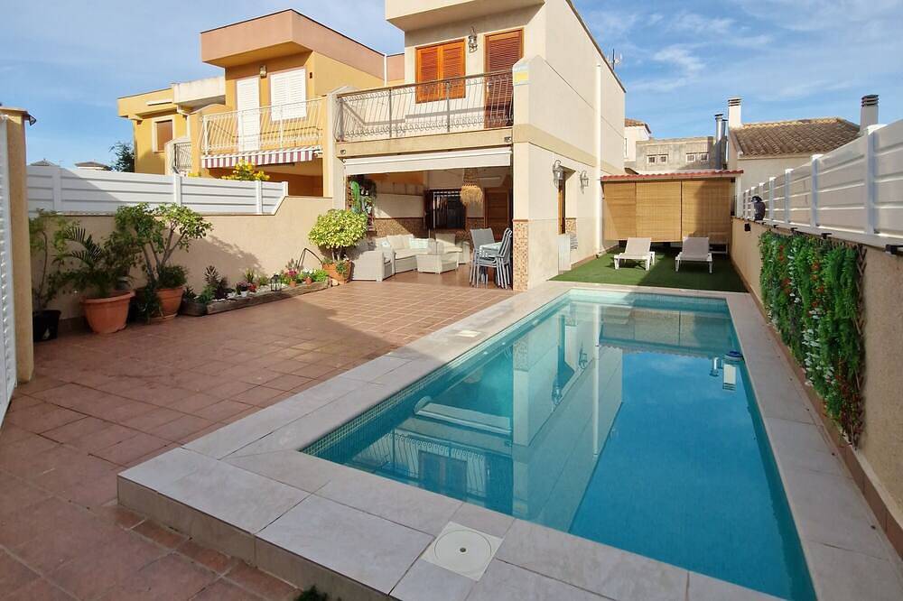 Casa adosada a 150 metros de la playa con piscina privada in Los Narejos, Mar Menor