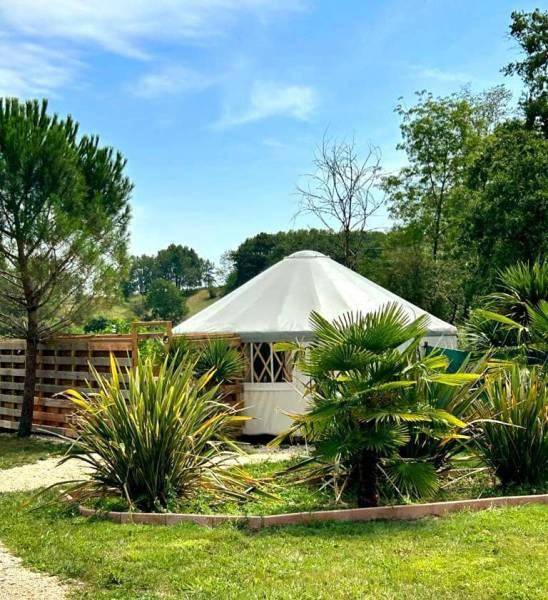 Gîte pour 2 personnes, avec jardin et jacuzzi à Gardegan-et-Tourtirac - 3