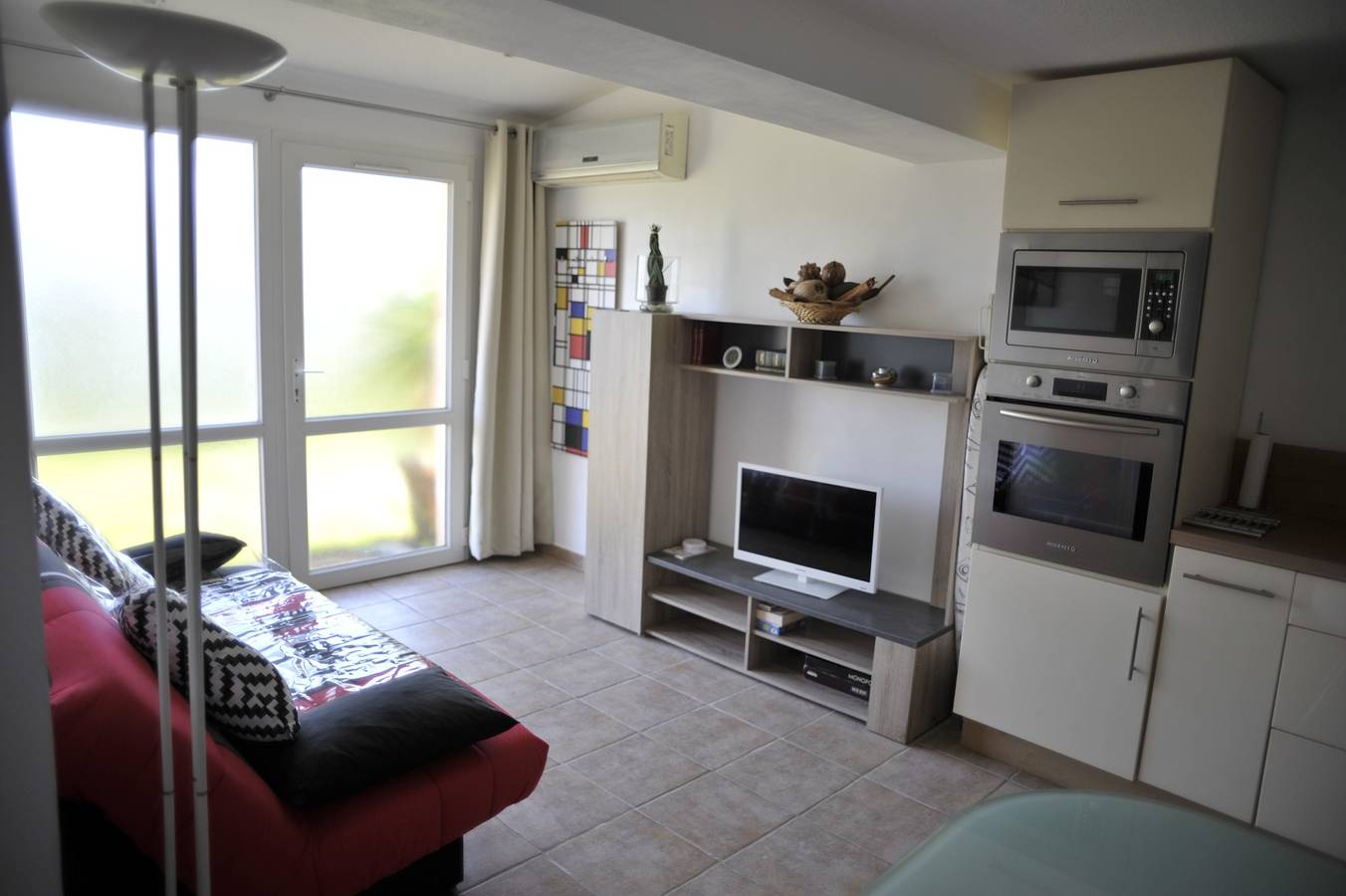 Appartement entier, Joli 2 pièces proche plages et commodités in Eccica-Suarella, Région d'Ajaccio