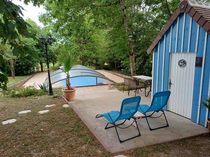 Maison de vacances pour 2 personnes, avec Terrasse ainsi que Jardin et Piscine