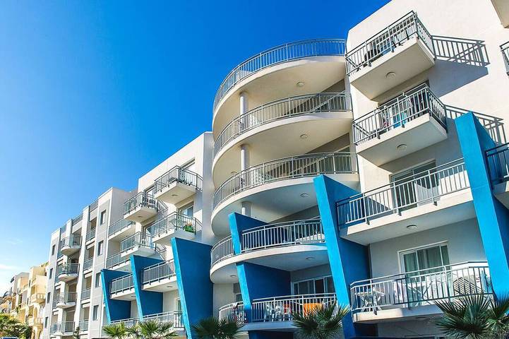 Ferienwohnung für 7 Personen, mit Pool und Balkon, mit Haustier