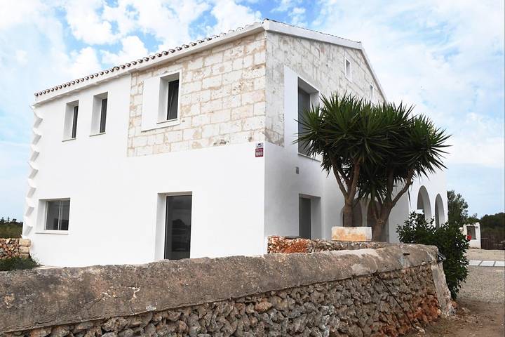 Casa rural para 6 personas, con piscina y balcón en Maó - 2