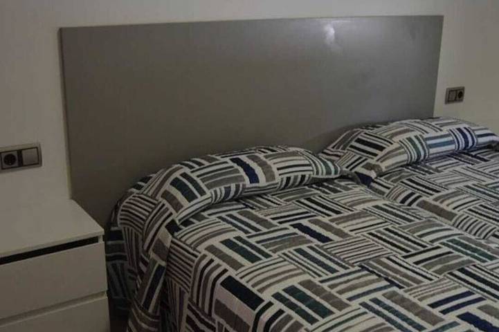Ganze Wohnung, Apartment for 4 people on the seafront in Roses in Olot, Naturpark Zona Volcànica de la Garrotxa