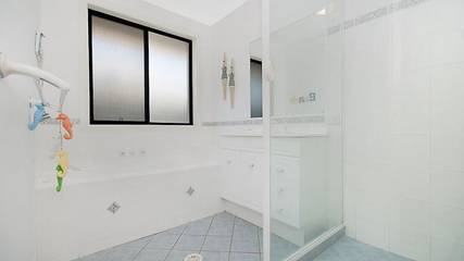 Holiday Home for 10 People in Yamba, New South Wales, Photo 2