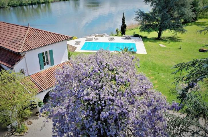 Location de vacances pour 2 personnes, avec vue et jardin ainsi que sauna et piscine à Le Temple-sur-Lot - 3