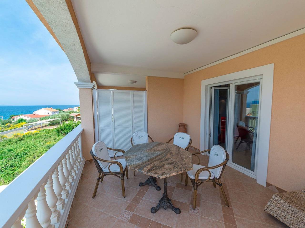 Ganze Wohnung, Dantin Blu in Strand Kožino, Zadar (Kommun)