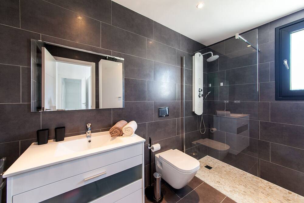 Villa de luxe vue mer avec piscine privée in Badia Blava, Llucmajor