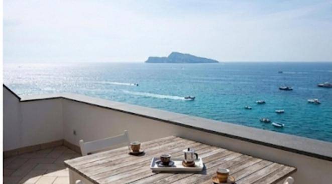 Location de vacances pour 3 personnes, avec vue et jardin à Massa Lubrense - 4