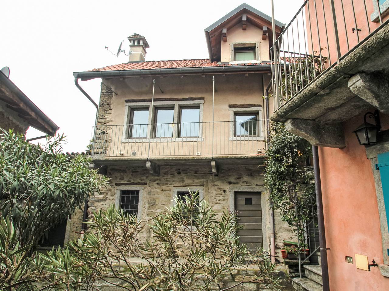 Casa dei Gelsomini in Bracchio, Comune di Mergozzo