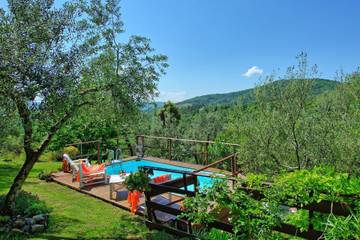 Villa for 3 Guests in Bucine region, Tuscany, Picture 3