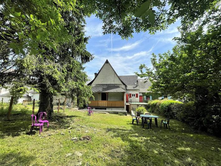 Gîte pour 8 personnes, avec jardin