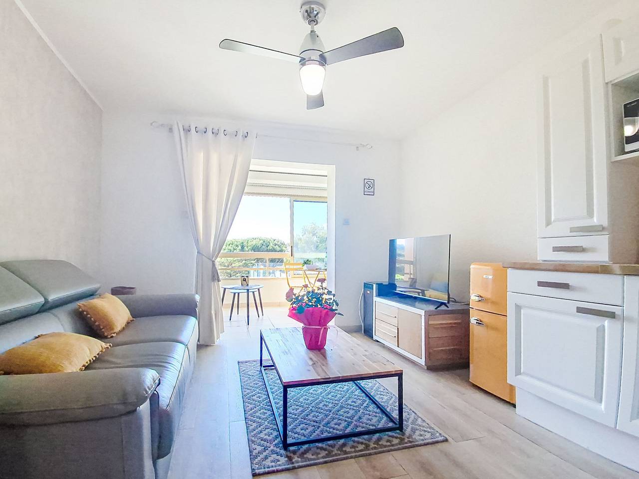 Appartement entier, Les Marines d'Aryana in La Coudoulière, Six-Fours-les-Plages