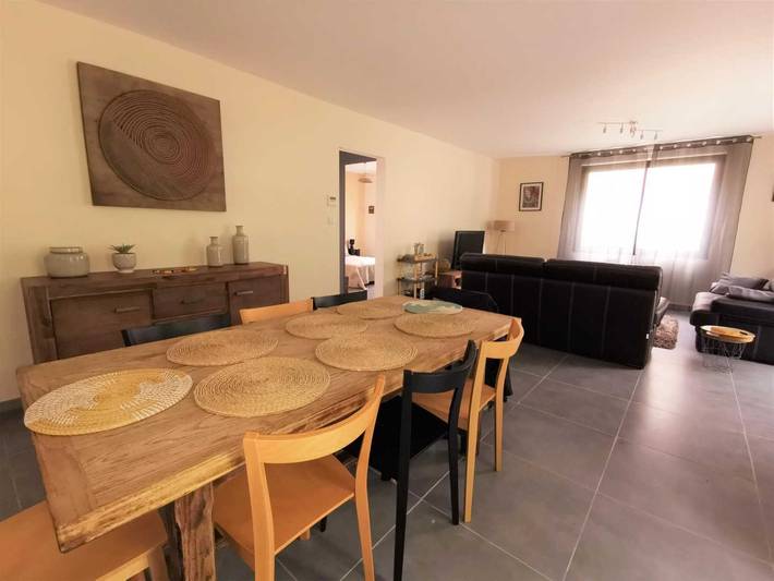 Gîte pour 6 personnes, avec jardin