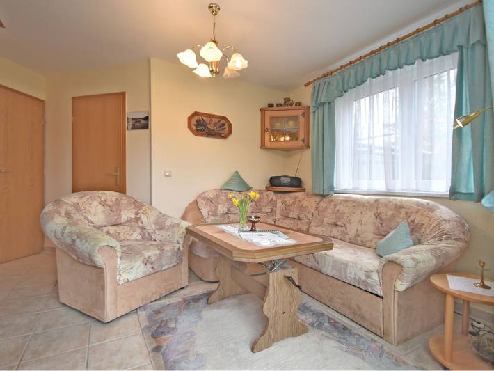 Ferienwohnung für 2 Personen, mit Terrasse und Garten in Bad Elster