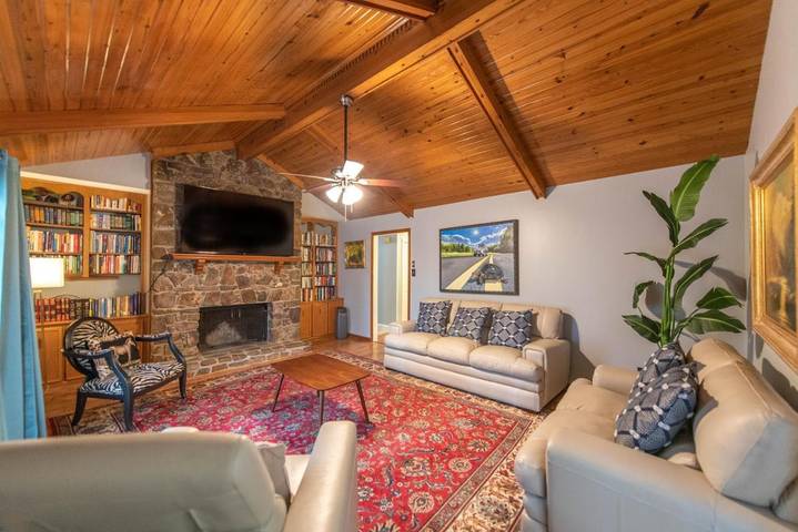 Maison d’hôte pour 6 personnes, avec balcon et vue