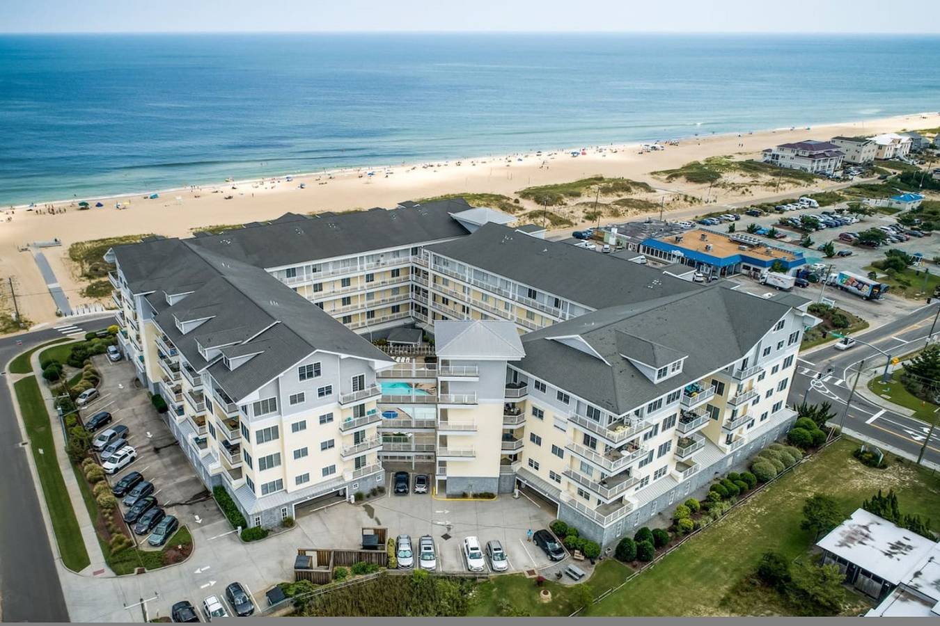 Appartamento intero, 4Br Waterfront Penthouse | Pool & Views in Sandbridge Beach, Sandbridge