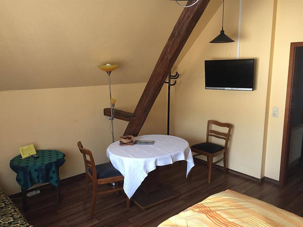 Ganze Ferienwohnung, 2-Bettwohnung - Nr. 3 in Enkirch, Bernkastel-Kues & Umgebung