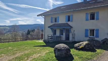 Gîte pour 6 personnes, avec terrasse et jardin à Fresse-sur-Moselle