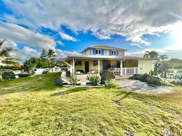 Gîte pour 4 personnes, avec vue ainsi que piscine et jardin à Le Moule