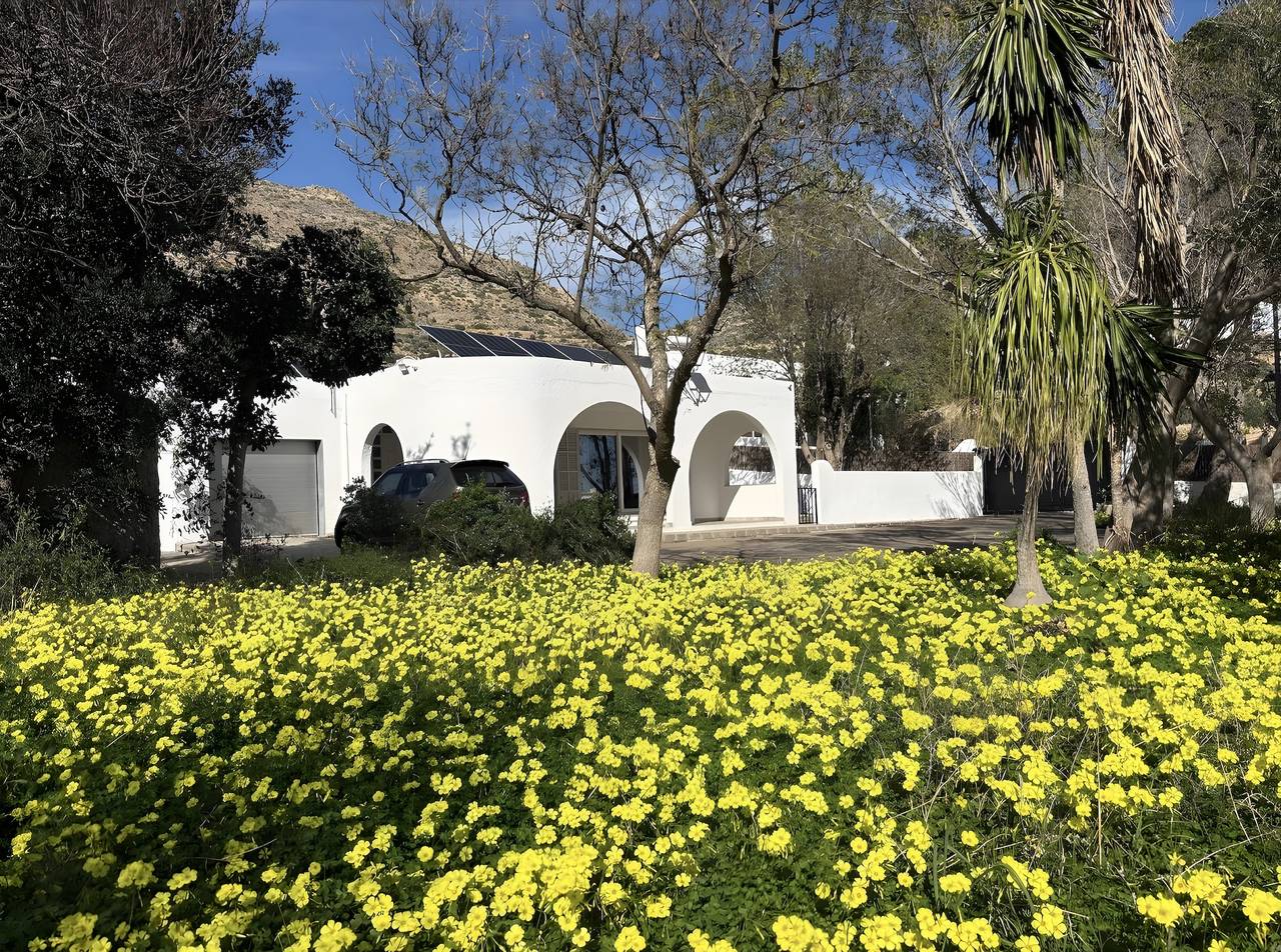 Casa Vacacional 'El Olivo' con Vistas a la Montaña, Wi-Fi y Aire Acondicionado in Níjar, Provincia de Almería