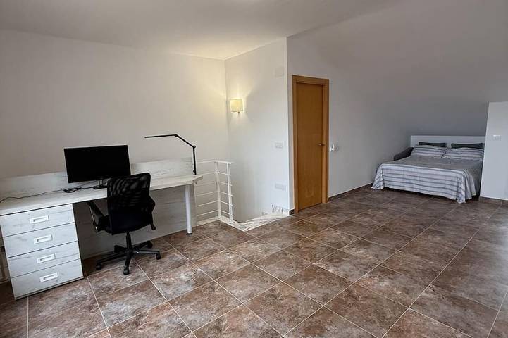 Apartamento entero, Brand New Duplex with Underground Private Parking: 15-20 minutes to beaches in Ulldecona, Tierras del Ebro