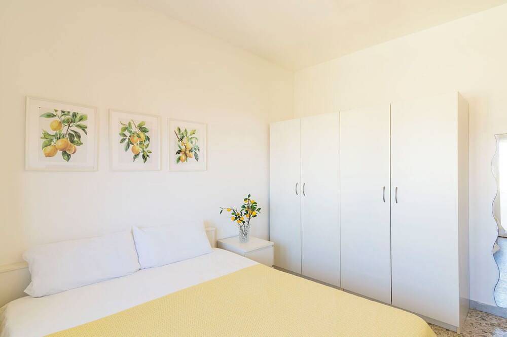 Apartamento entero, Hermoso apartamento para 8 personas con Wifi, Tv, terraza y mascotas permitida in Ardea, Provincia de Roma