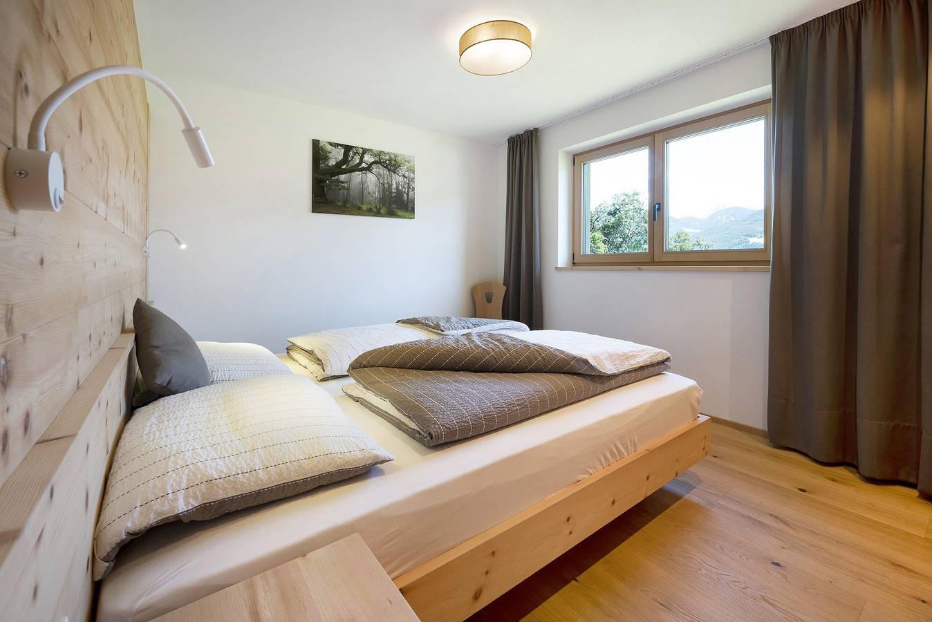 Entire apartment, Vacation Apartment "Teutenhofer Kastanie" on the Farm with Mountain View in Feldthurns, Dolomiti Superski
