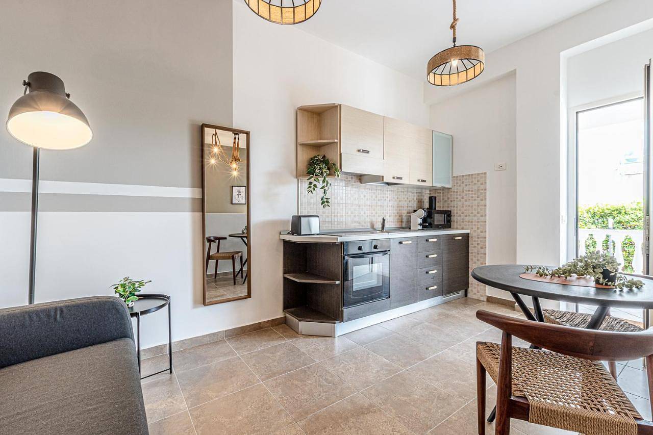 Marenia Holiday Apartments and Rooms - mare e relax - in Foce Verde, Latina