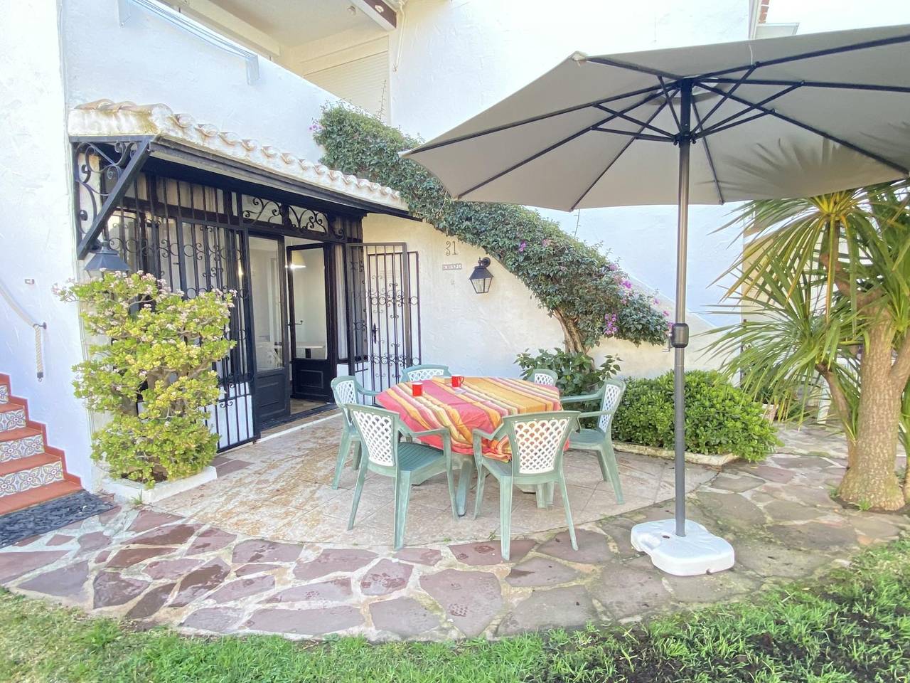 Bungalow voor 5 personen met terras in Dénia, Costa Blanca