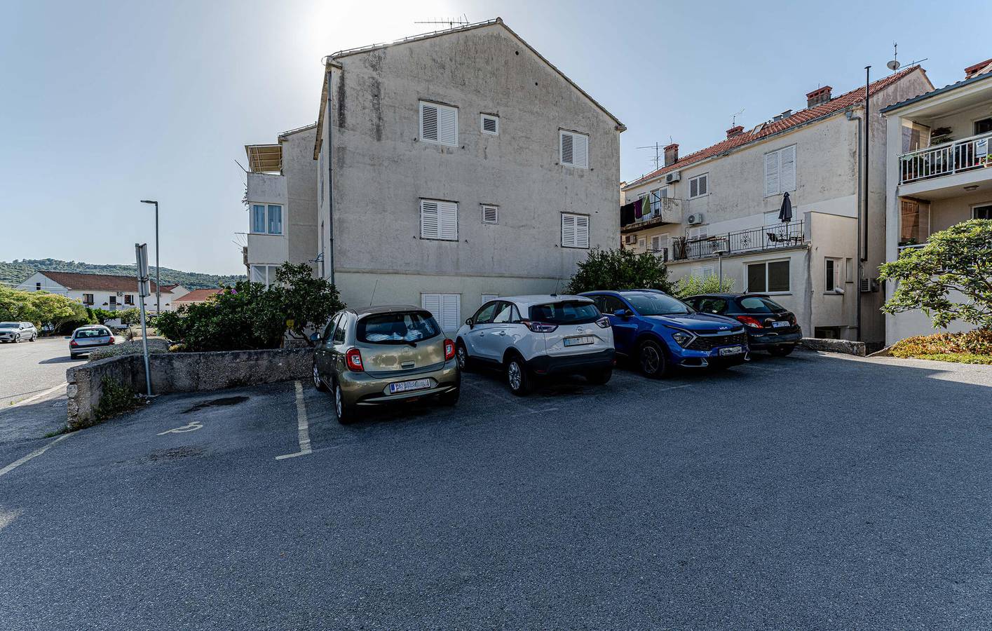 Ganze Ferienwohnung, Gemütlich, 2 km vom Strand entfernt: WLAN, Klimaanlage, Terrasse und Parkplatz in Plaža Port 9 Resort, Korčula (Dalmatien)