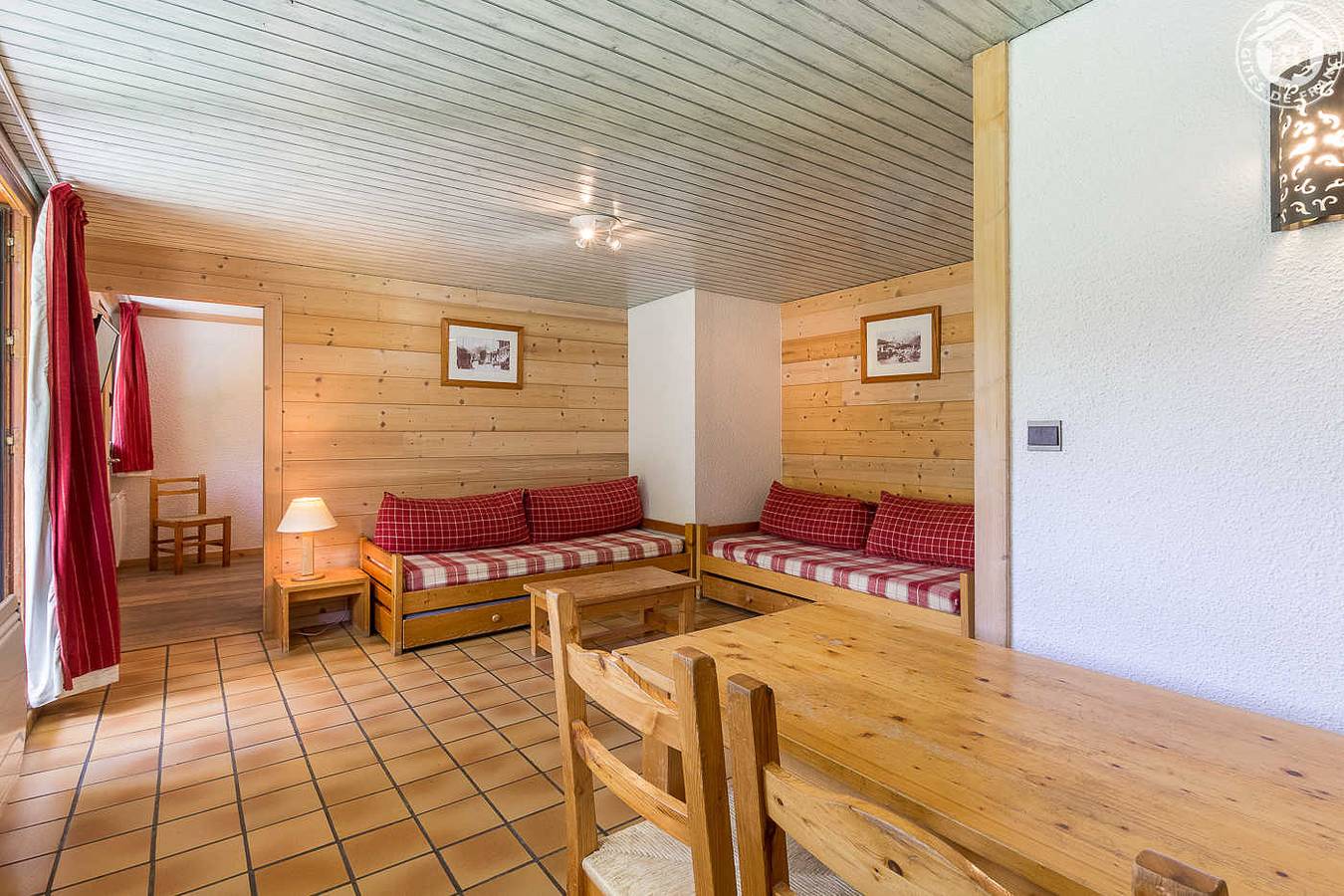 Casa rural de planta baja con aparcamiento e Internet cerca de Val Cenis in Lanslevillard, Región de Saint-Jean-de-Maurienne