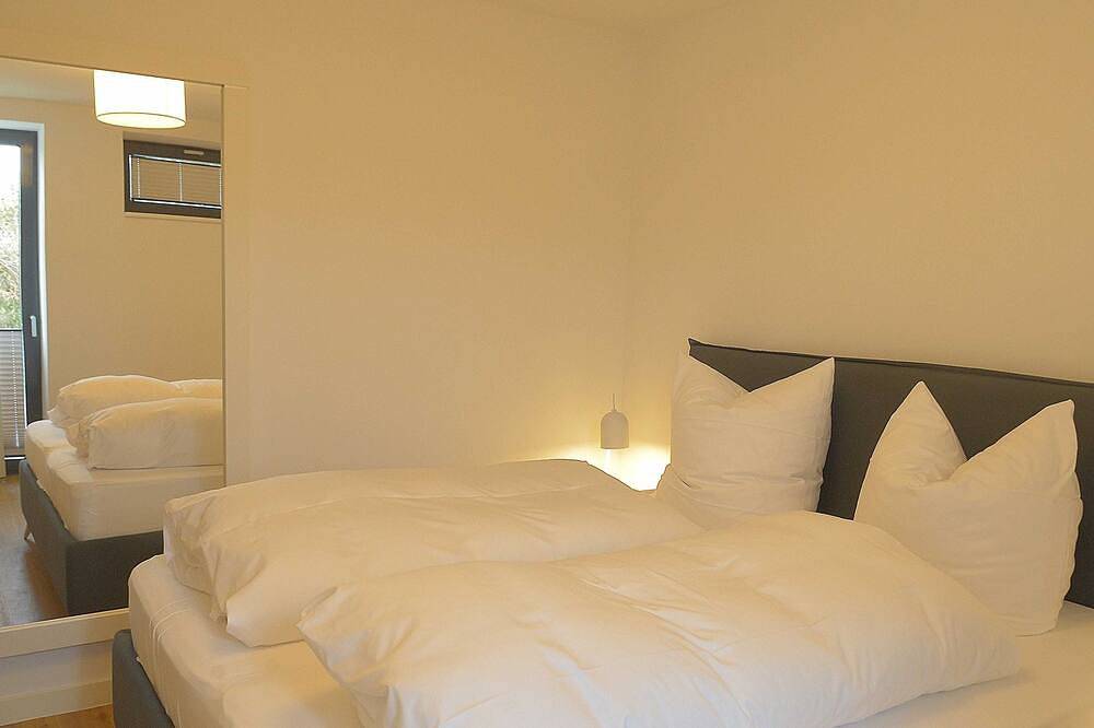 Hel lejlighed, Ferielejlighed for 4 personer med balkon in Helgoland