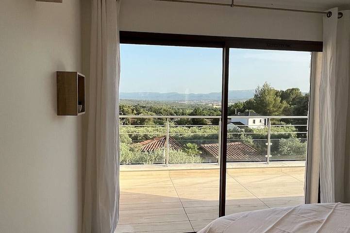 Location de vacances pour 10 personnes, avec jardin, animaux acceptés à Seillons-Source-d'Argens - 2