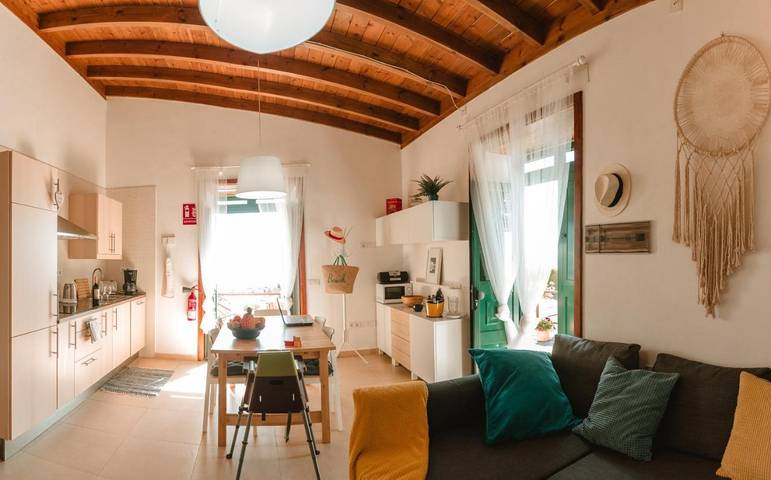 Casa rural para 2 personas, con vistas además de jardín y piscina, Familias con niños en Guía de Isora - 4