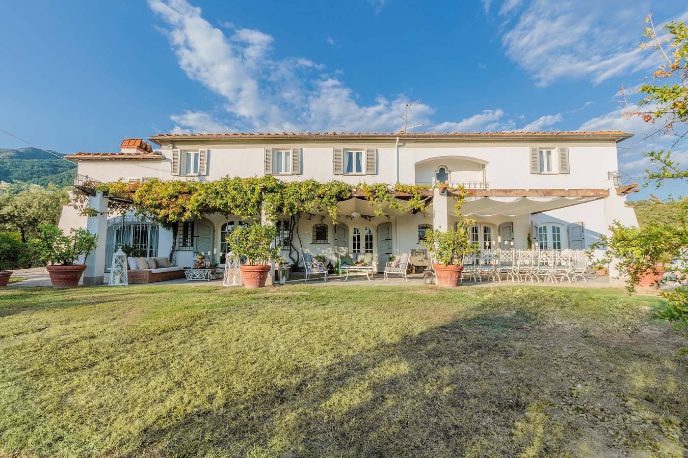 Villa Noa, a Private Retreat with View in Capannori, Lucca Province