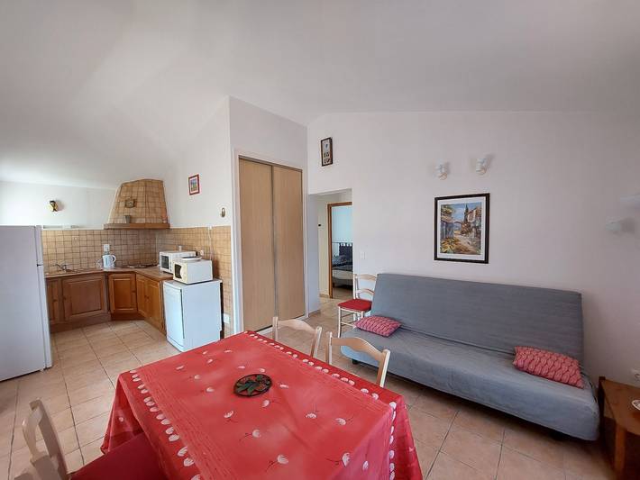 Location de vacances pour 6 personnes, avec jardin à Bessas - 4