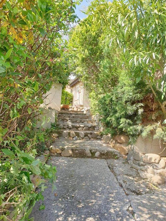 Location de vacances pour 8 personnes, avec jardin et vue, animaux acceptés dans Montlegun - 2