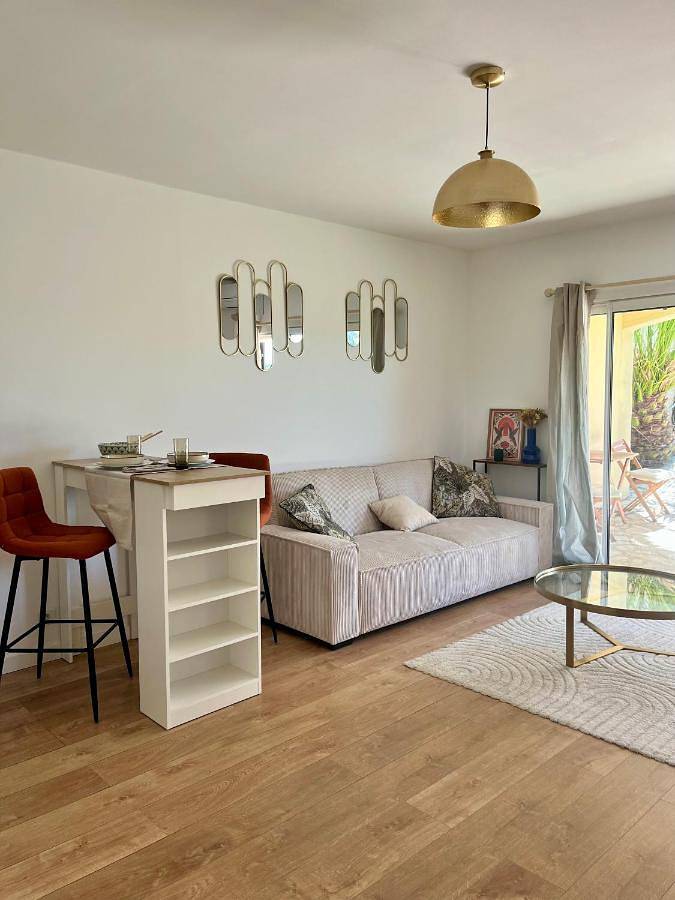 Appartement de vacances pour 4 personnes, avec terrasse ainsi que vue et jardin
