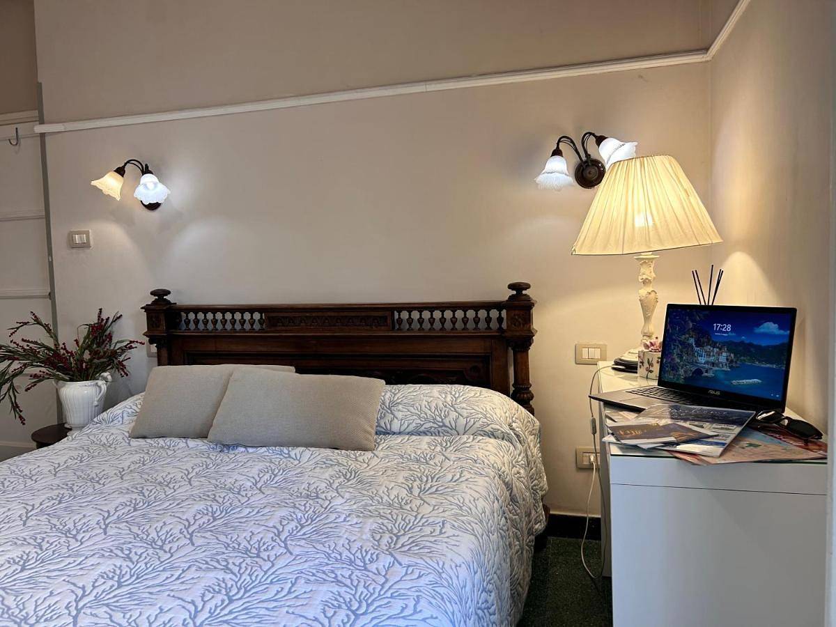 Triple Room with Private Bathroom in Piano di Sorrento, Napoli e dintorni