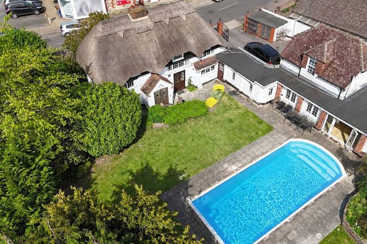 Holiday rental for 11 people, with Terrace and Garden in Bosham