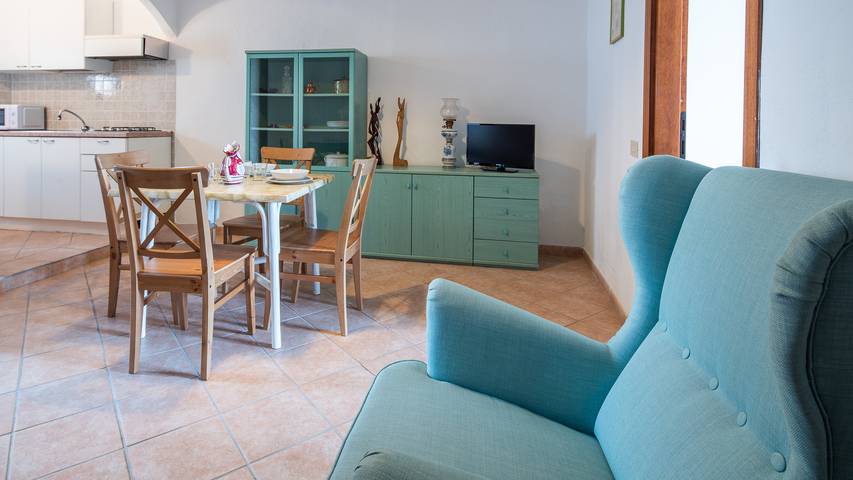 Gîte pour 3 personnes, avec jardin et balcon dans Olbia - 2