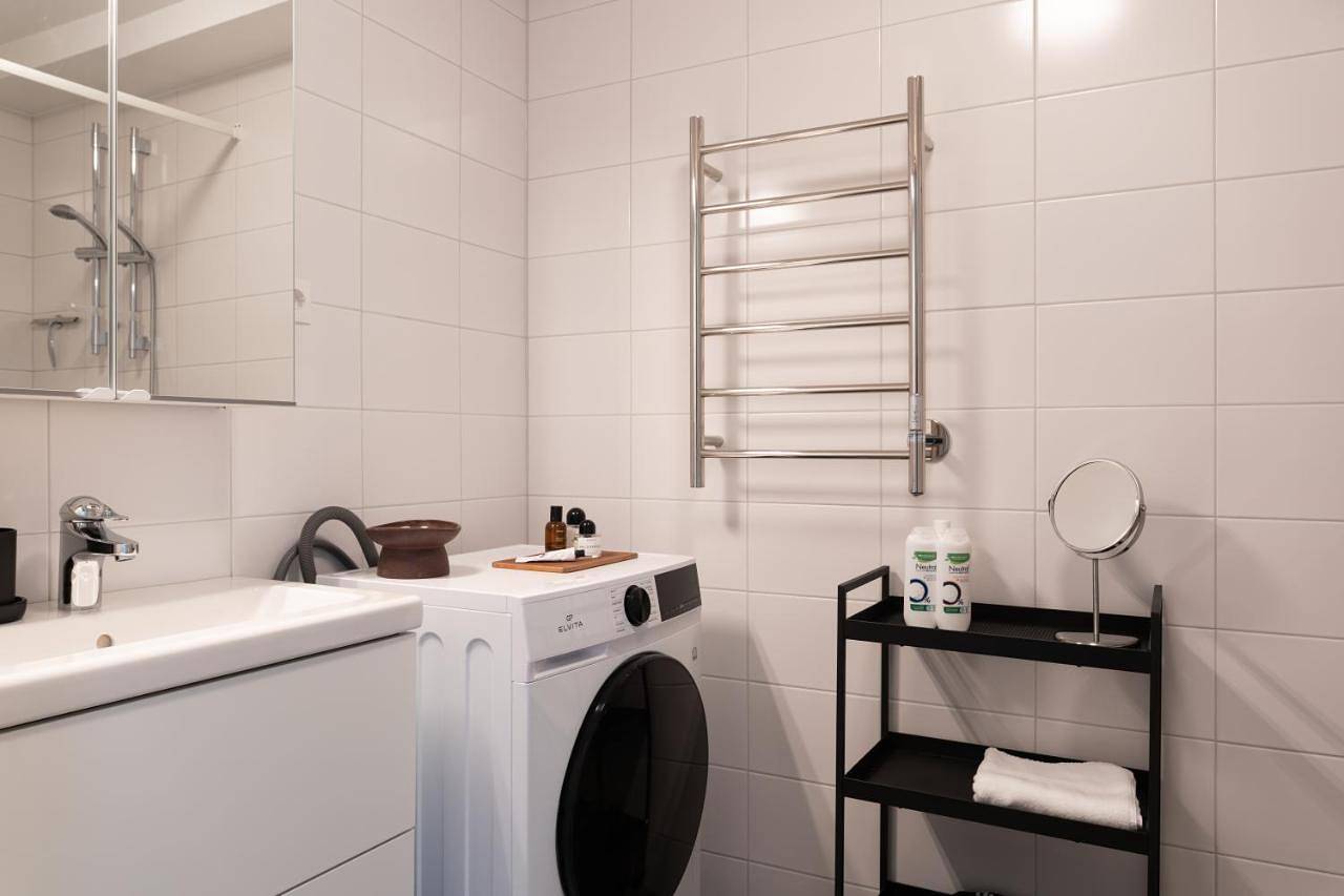 Appartement entier, Studio Apartment in Västeras, Västmanland